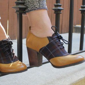 Restricted Shoes Pacific Oxford Block Heel